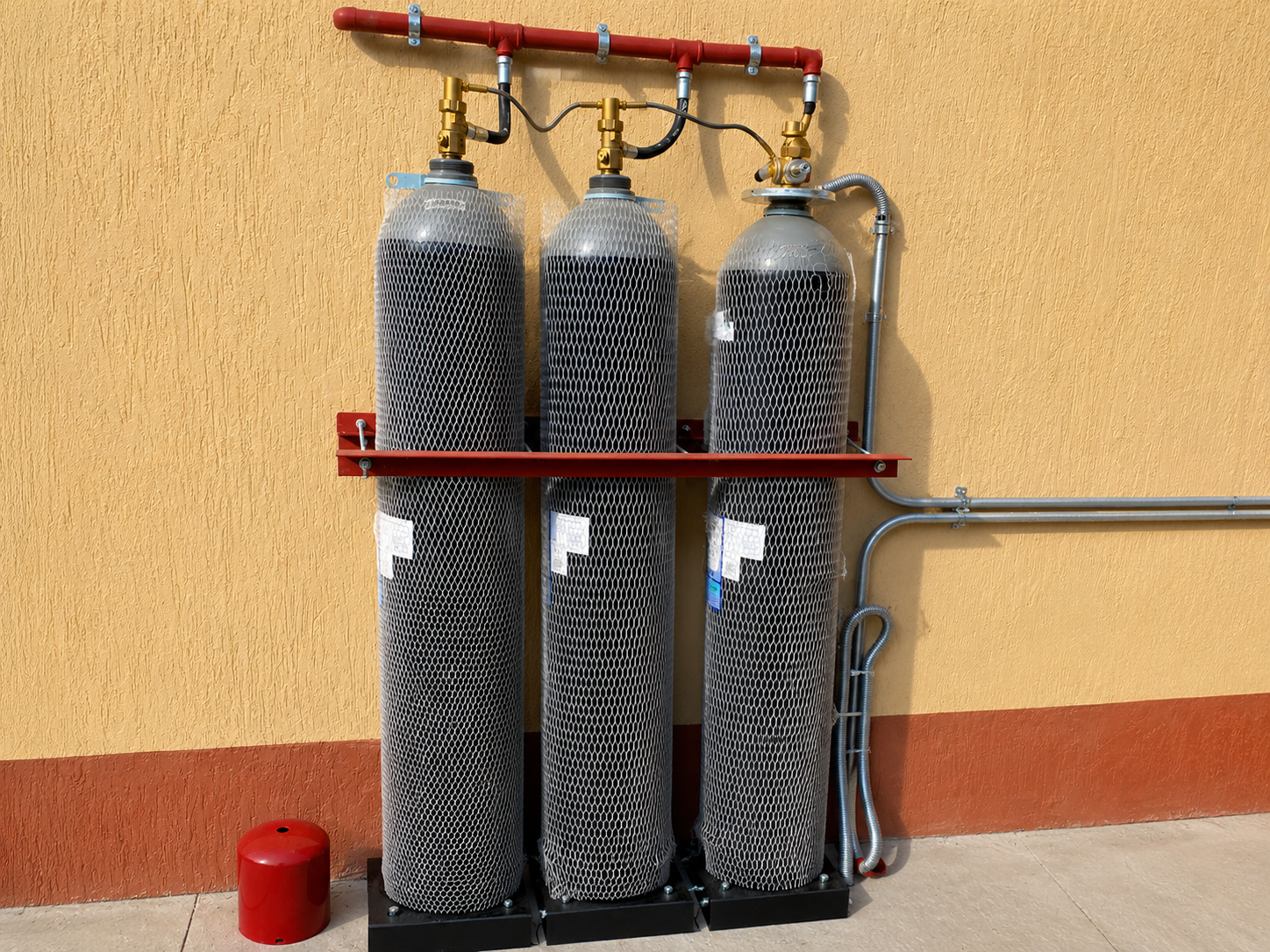 Clean agent fire suppression cylinders - El Arish Project